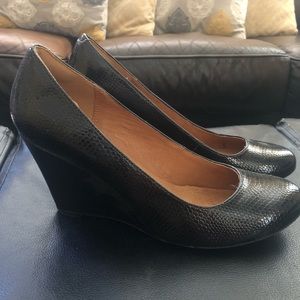 Clarks Purity Crystal Pumps in Black Noir